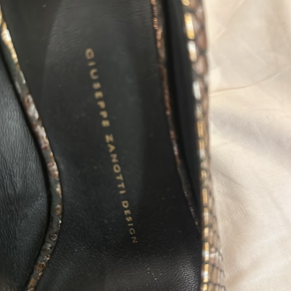 Giuseppe Zanotti Metallic Gold Python Embossed Leather Peep Toe Platform 39.5 - Picture 7 of 10